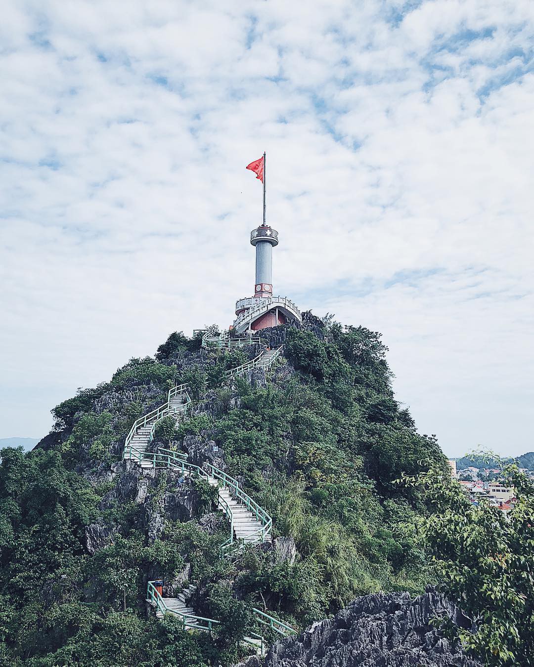 Núi phai vệ 2