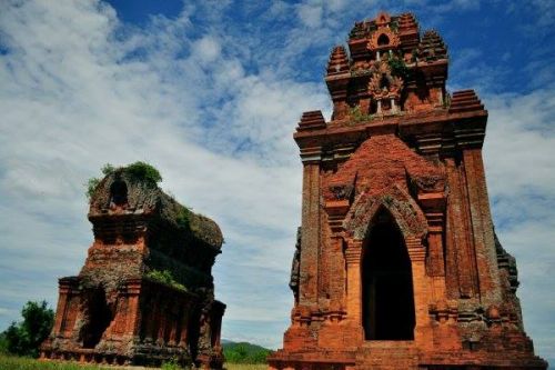 VỀ MIỀN ĐẤT VÕ 